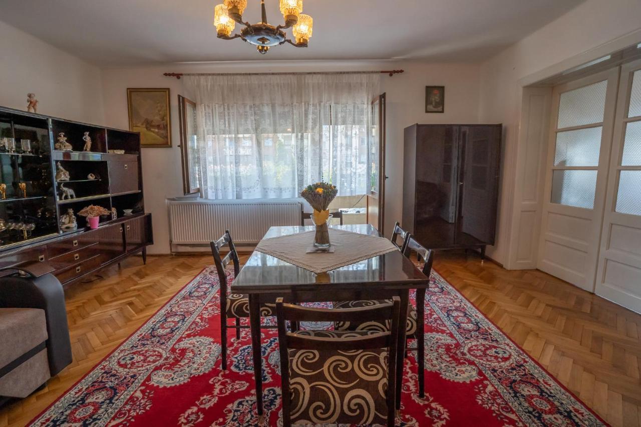 Doi Bujori Apartman Gyulafehérvár Kültér fotó