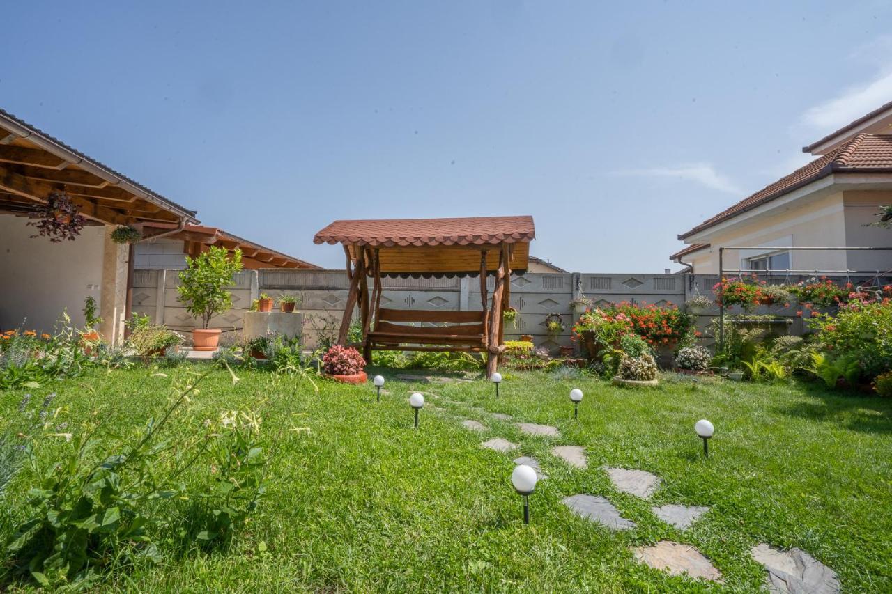 Doi Bujori Apartman Gyulafehérvár Kültér fotó